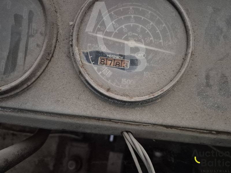 Traktor XTZ T-150K: slika Traktor XTZ T-150K