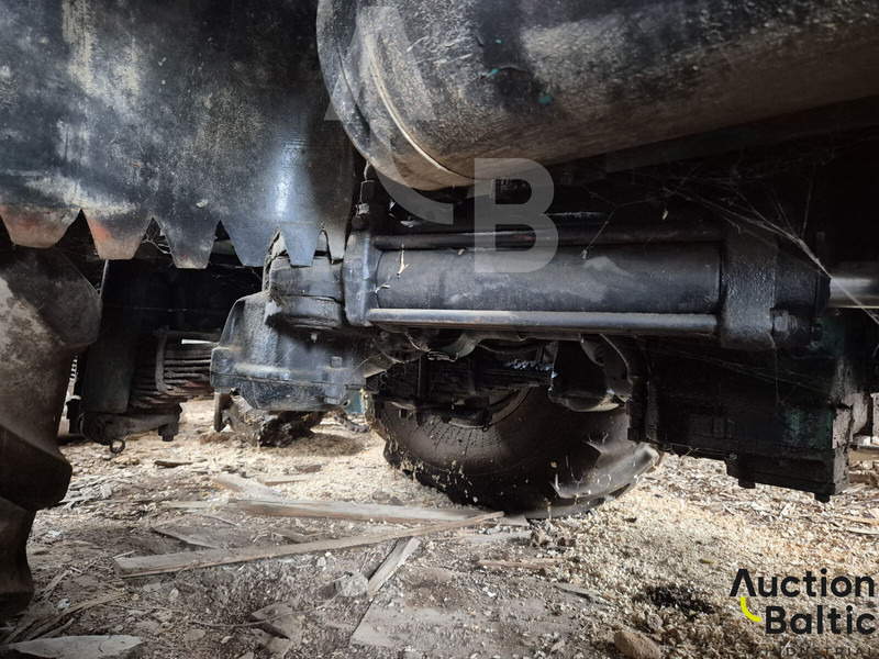 Traktor XTZ T-150K: slika Traktor XTZ T-150K