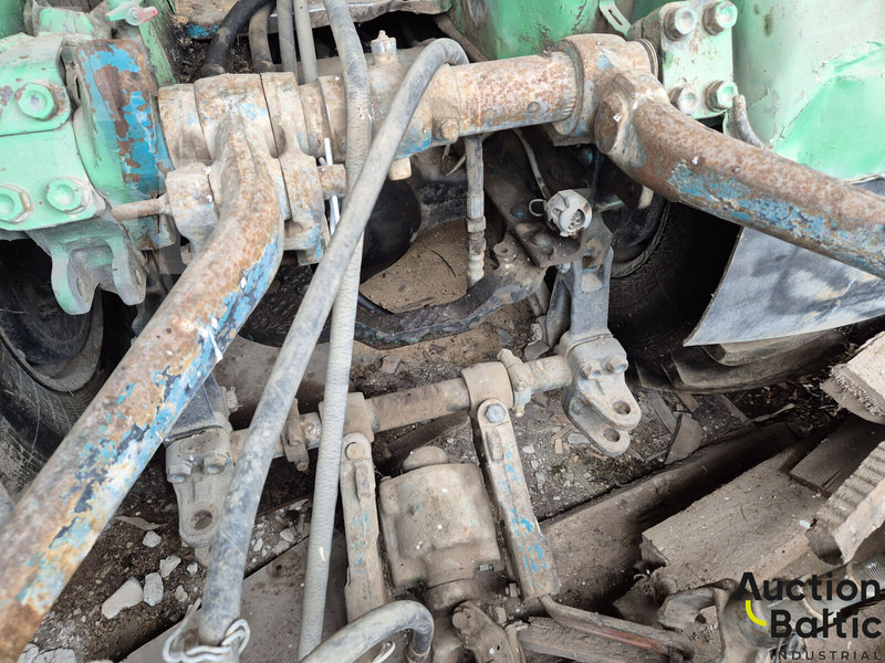 Traktor XTZ T-150K: slika Traktor XTZ T-150K