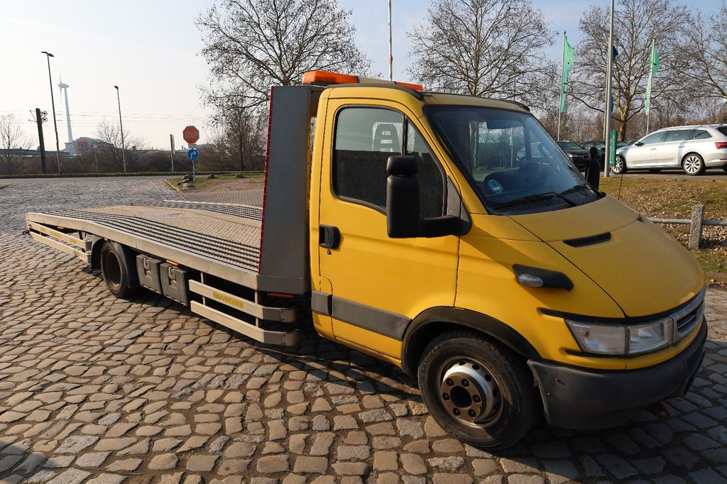Iveco Daily/ S4/ Pannenhilfsfahrzeug - Kamion za vuču: slika Iveco Daily/ S4/ Pannenhilfsfahrzeug - Kamion za vuču Iveco Daily/ S4/ Pannenhilfsfahrzeug - Kamion za vuču: slika Iveco Daily/ S4/ Pannenhilfsfahrzeug - Kamion za vuču