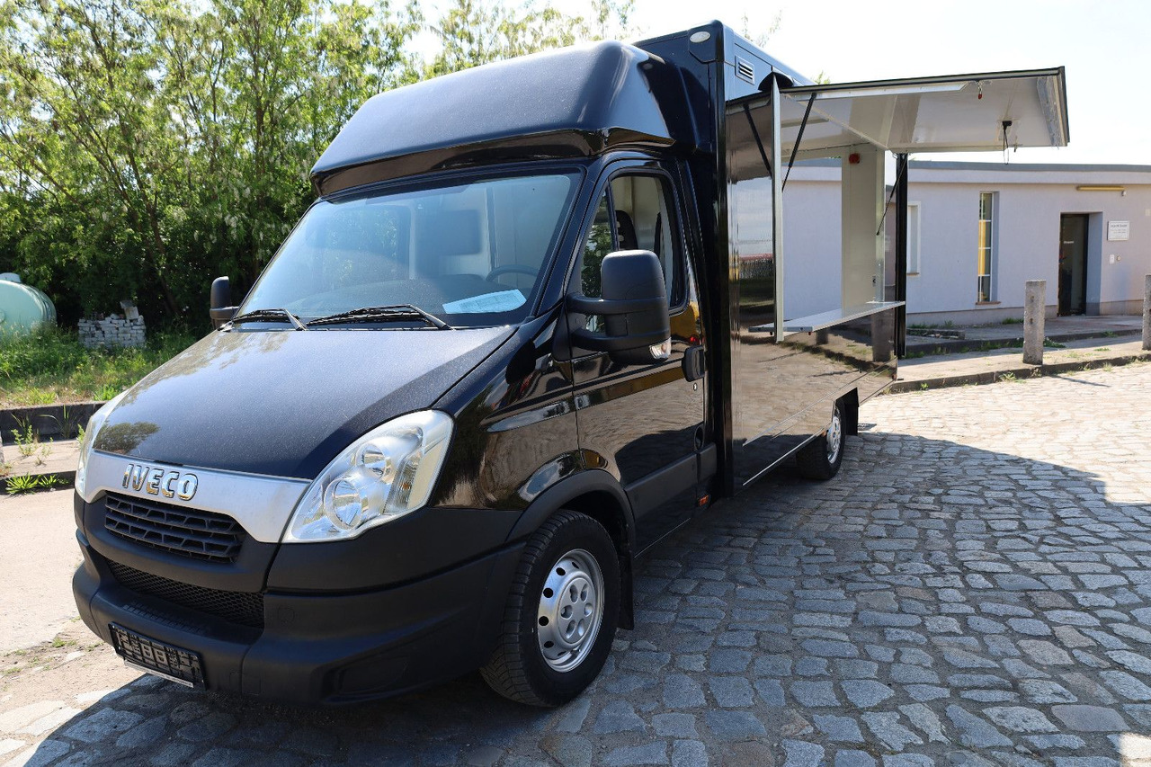 Iveco IS35SI2AA Daily/Luftfeder/Foodtruck - Dostavno vozilo sa zatvorenim sandukom: slika Iveco IS35SI2AA Daily/Luftfeder/Foodtruck - Dostavno vozilo sa zatvorenim sandukom Iveco IS35SI2AA Daily/Luftfeder/Foodtruck - Dostavno vozilo sa zatvorenim sandukom: slika Iveco IS35SI2AA Daily/Luftfeder/Foodtruck - Dostavno vozilo sa zatvorenim sandukom