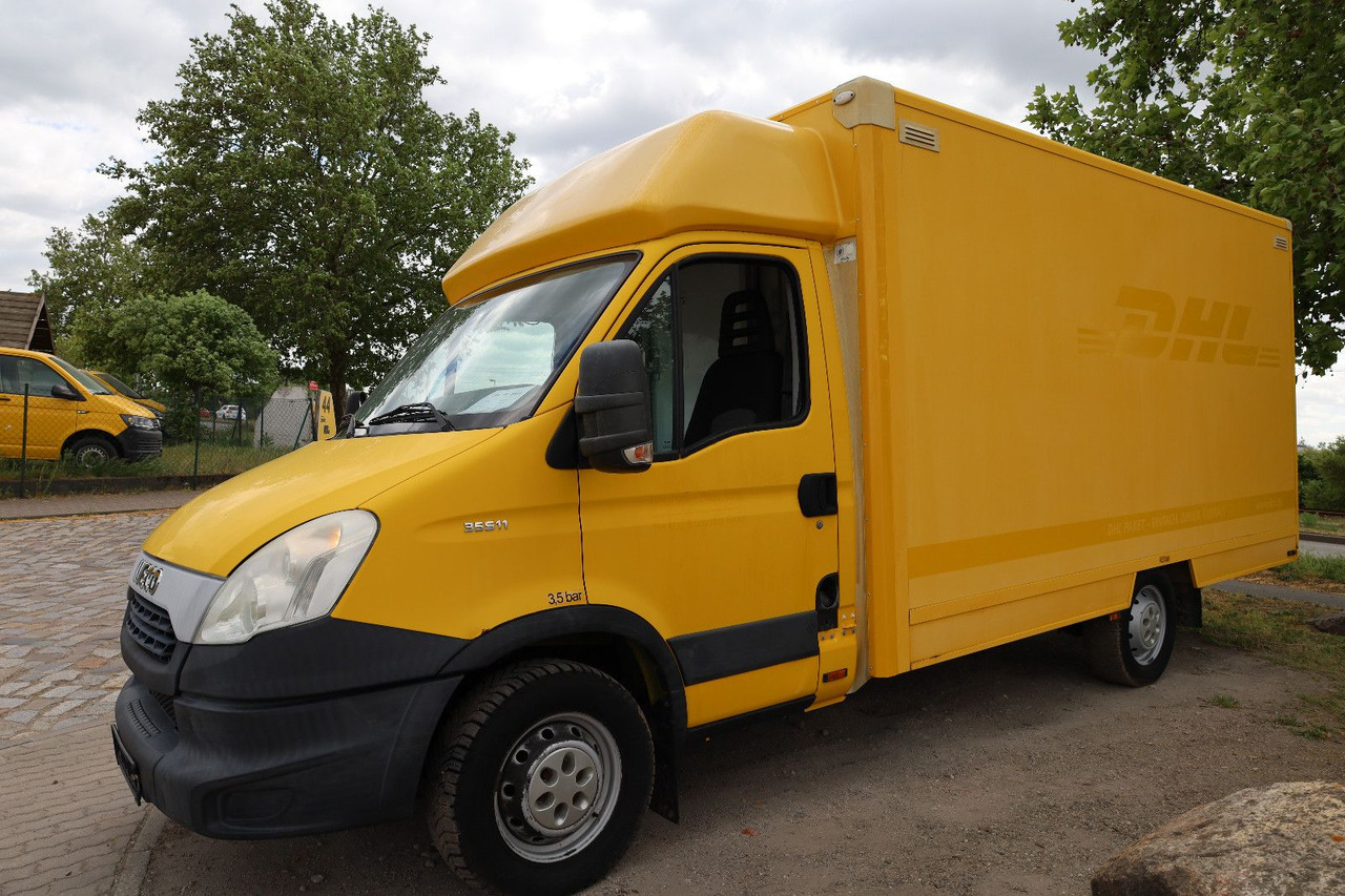 Iveco IS35SI2AA Daily/ Regalsystem/Luftfeder - Dostavno vozilo sa zatvorenim sandukom: slika Iveco IS35SI2AA Daily/ Regalsystem/Luftfeder - Dostavno vozilo sa zatvorenim sandukom Iveco IS35SI2AA Daily/ Regalsystem/Luftfeder - Dostavno vozilo sa zatvorenim sandukom: slika Iveco IS35SI2AA Daily/ Regalsystem/Luftfeder - Dostavno vozilo sa zatvorenim sandukom