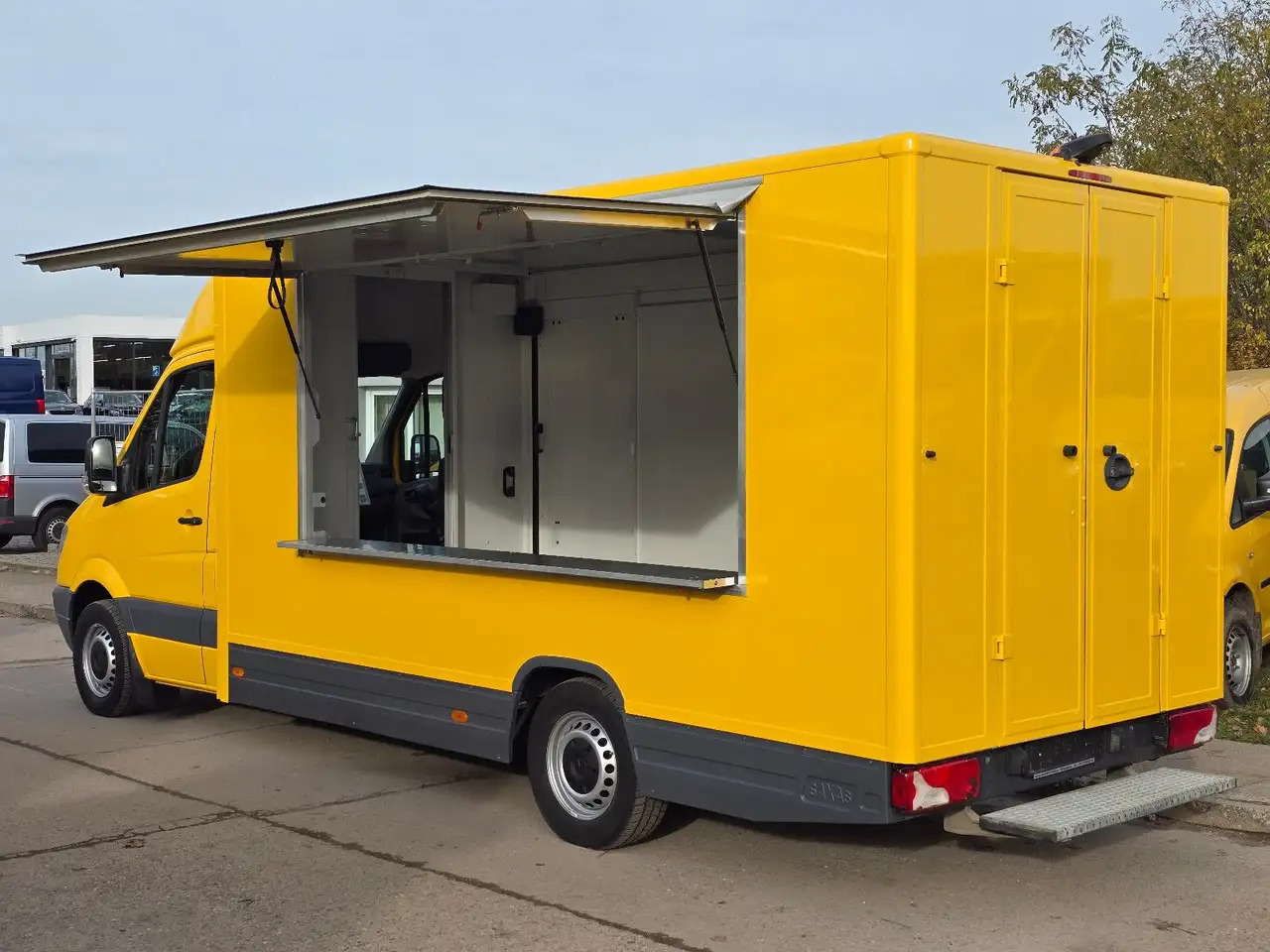 Mercedes-Benz Sprinter/Foodtruck/ 1. Hand - Kamion za prodaju brze hrane: slika Mercedes-Benz Sprinter/Foodtruck/ 1. Hand - Kamion za prodaju brze hrane Mercedes-Benz Sprinter/Foodtruck/ 1. Hand - Kamion za prodaju brze hrane: slika Mercedes-Benz Sprinter/Foodtruck/ 1. Hand - Kamion za prodaju brze hrane