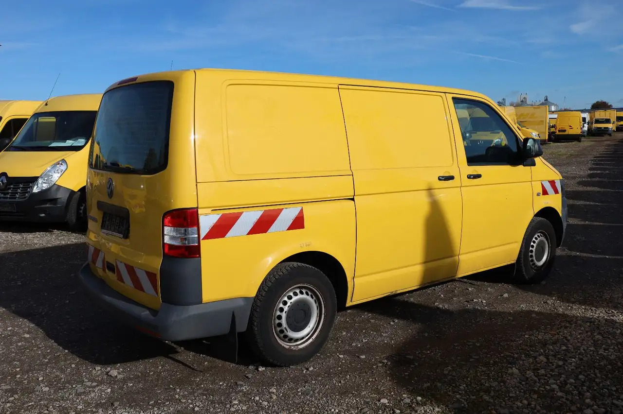 Volkswagen T5 Transporter/ 2.0 TDI/EU5/Werkstatt - Furgon: slika Volkswagen T5 Transporter/ 2.0 TDI/EU5/Werkstatt - Furgon Volkswagen T5 Transporter/ 2.0 TDI/EU5/Werkstatt - Furgon: slika Volkswagen T5 Transporter/ 2.0 TDI/EU5/Werkstatt - Furgon