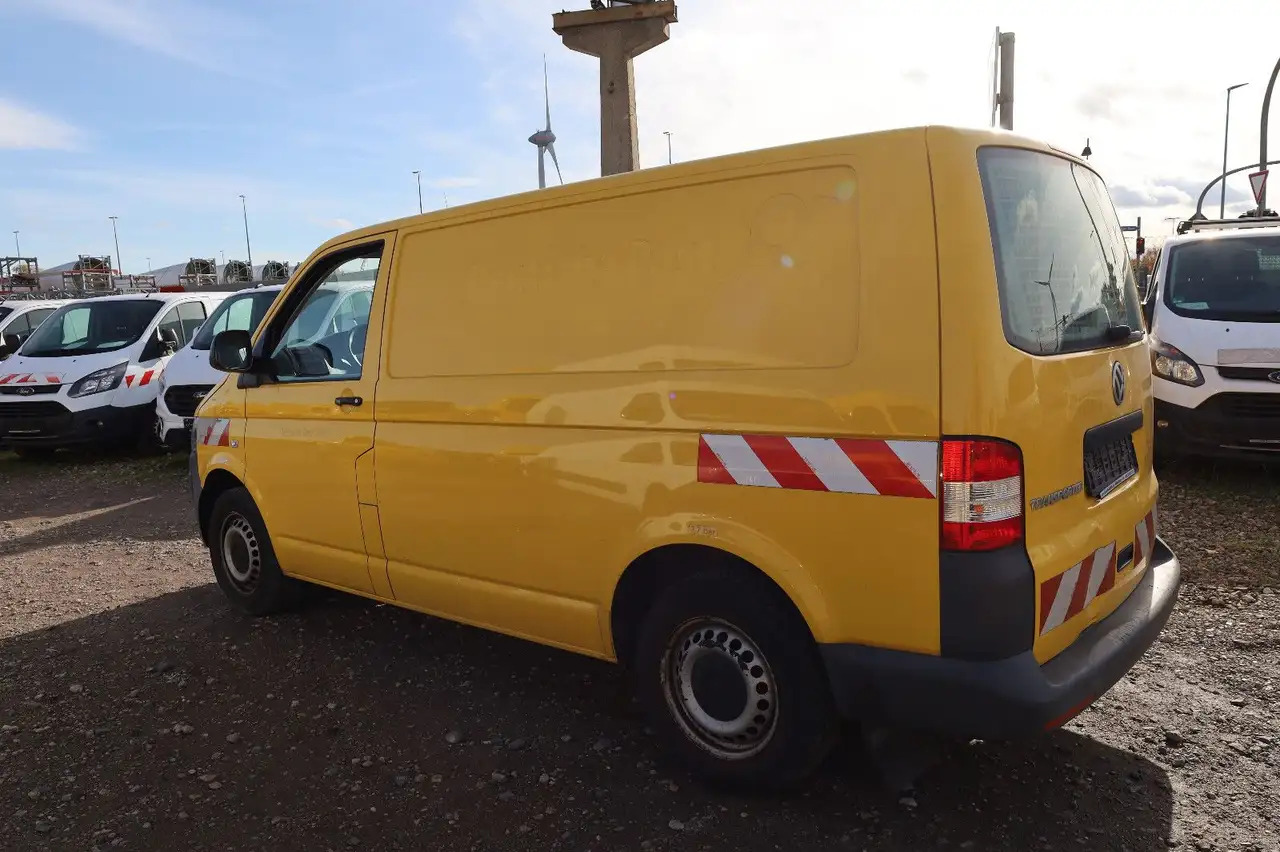 Volkswagen T5 Transporter/ 2.0 TDI/EU5/Werkstatt - Furgon: slika Volkswagen T5 Transporter/ 2.0 TDI/EU5/Werkstatt - Furgon Volkswagen T5 Transporter/ 2.0 TDI/EU5/Werkstatt - Furgon: slika Volkswagen T5 Transporter/ 2.0 TDI/EU5/Werkstatt - Furgon