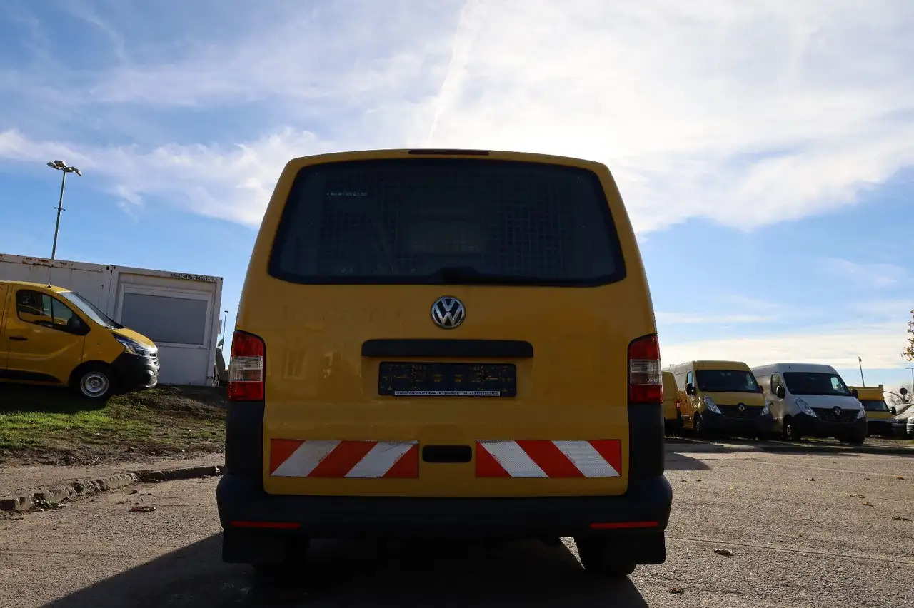 Volkswagen T5 Transporter/ 2.0 TDI/EU5/Werkstatt - Furgon: slika Volkswagen T5 Transporter/ 2.0 TDI/EU5/Werkstatt - Furgon Volkswagen T5 Transporter/ 2.0 TDI/EU5/Werkstatt - Furgon: slika Volkswagen T5 Transporter/ 2.0 TDI/EU5/Werkstatt - Furgon