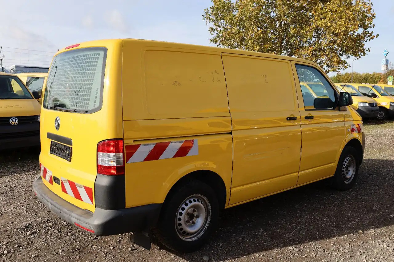 Volkswagen T5 Transporter/ 2.0 TDI/EU5/Werkstatt - Furgon: slika Volkswagen T5 Transporter/ 2.0 TDI/EU5/Werkstatt - Furgon Volkswagen T5 Transporter/ 2.0 TDI/EU5/Werkstatt - Furgon: slika Volkswagen T5 Transporter/ 2.0 TDI/EU5/Werkstatt - Furgon
