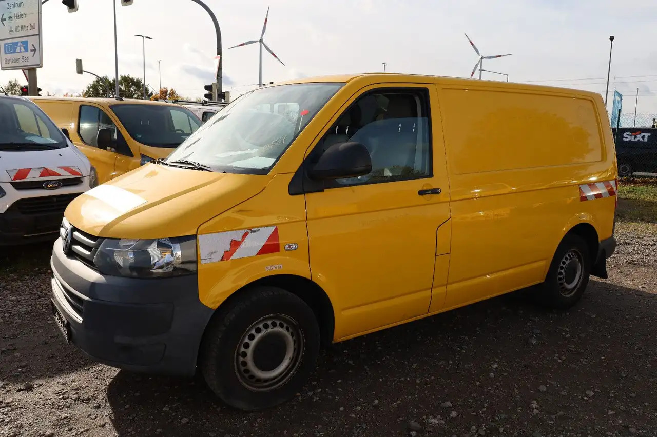 Volkswagen T5 Transporter/ 2.0 TDI/EU5/Werkstatt - Furgon: slika Volkswagen T5 Transporter/ 2.0 TDI/EU5/Werkstatt - Furgon Volkswagen T5 Transporter/ 2.0 TDI/EU5/Werkstatt - Furgon: slika Volkswagen T5 Transporter/ 2.0 TDI/EU5/Werkstatt - Furgon