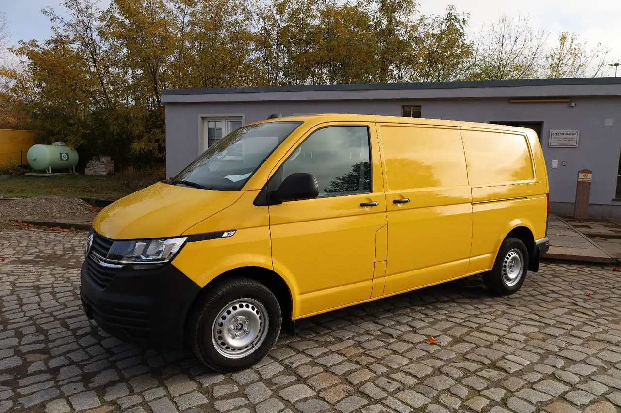 Volkswagen T6 Transporter - Automobil: slika Volkswagen T6 Transporter - Automobil Volkswagen T6 Transporter - Automobil: slika Volkswagen T6 Transporter - Automobil