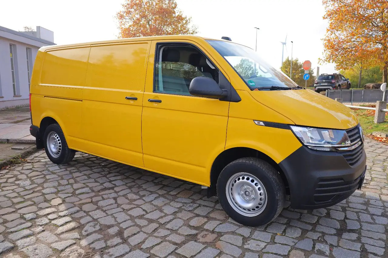 Volkswagen T6 Transporter - Automobil: slika Volkswagen T6 Transporter - Automobil Volkswagen T6 Transporter - Automobil: slika Volkswagen T6 Transporter - Automobil
