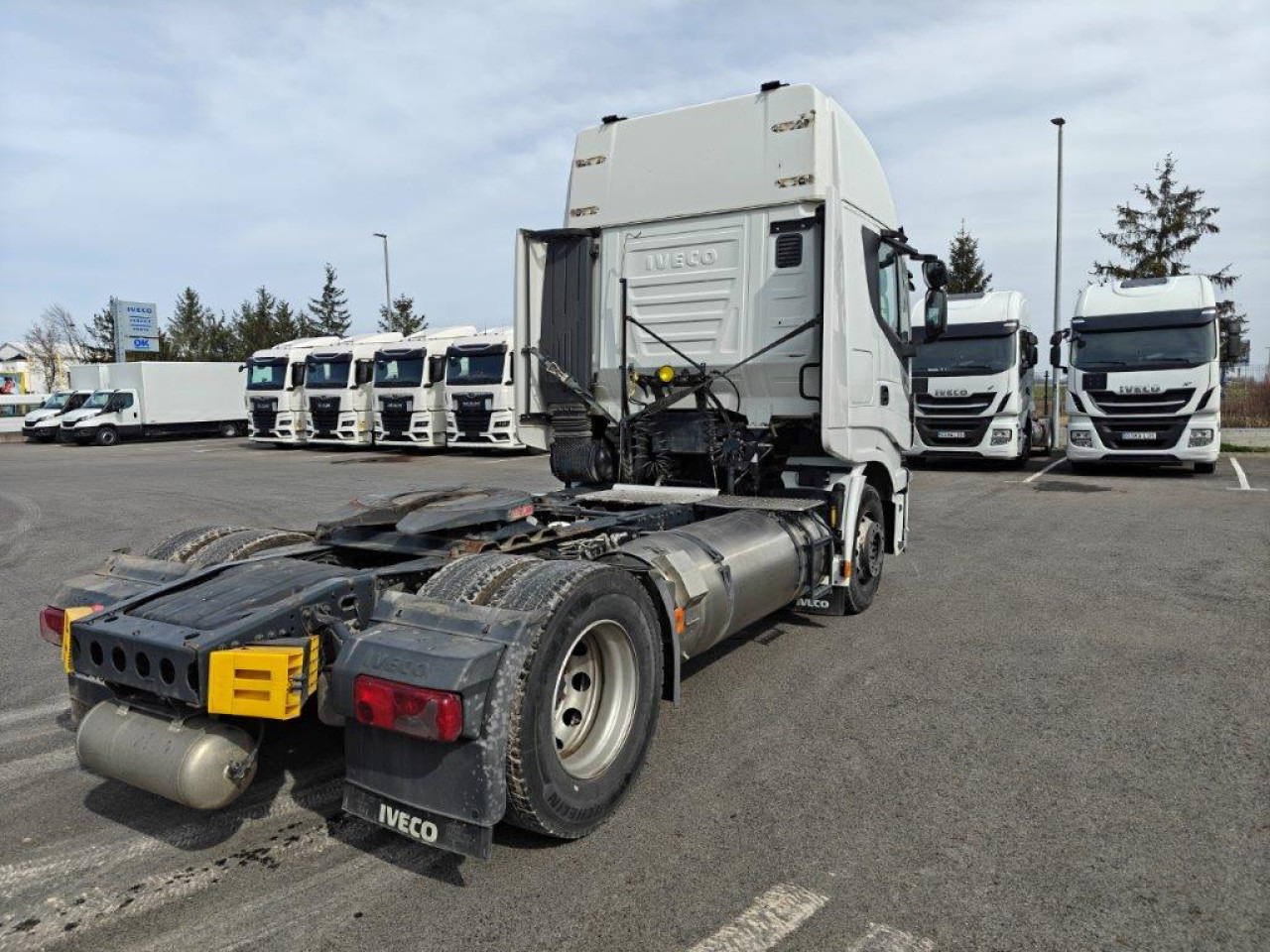 Zakup IVECO Stralis AS440S46T/PLNG Intarder Klima Luftfeder ZV IVECO Stralis AS440S46T/PLNG Intarder Klima Luftfeder ZV: slika Zakup IVECO Stralis AS440S46T/PLNG Intarder Klima Luftfeder ZV IVECO Stralis AS440S46T/PLNG Intarder Klima Luftfeder ZV