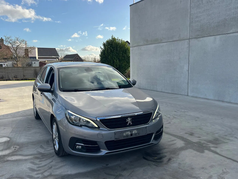 Peugeot 308 Peugeot 308SW 2018 - Automobil: slika Peugeot 308 Peugeot 308SW 2018 - Automobil Peugeot 308 Peugeot 308SW 2018 - Automobil: slika Peugeot 308 Peugeot 308SW 2018 - Automobil