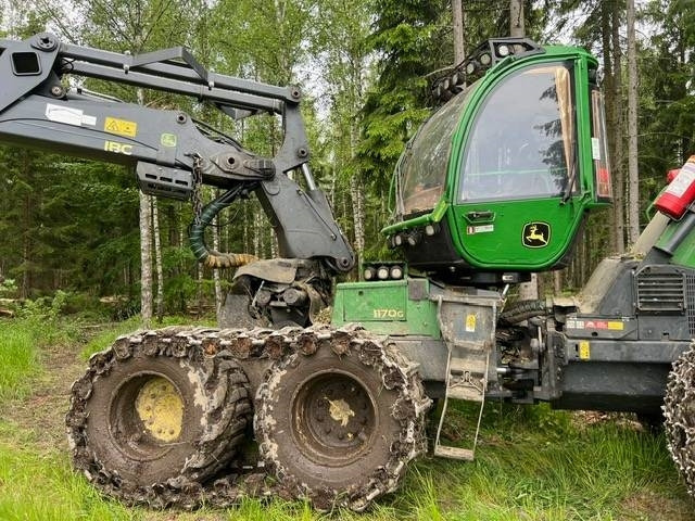 John Deere 1170 G - Kombajn za šumarstvo: slika John Deere 1170 G - Kombajn za šumarstvo John Deere 1170 G - Kombajn za šumarstvo: slika John Deere 1170 G - Kombajn za šumarstvo