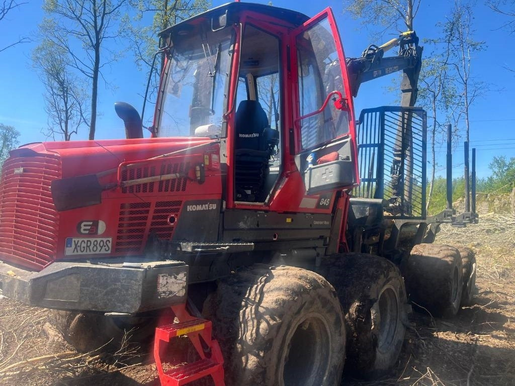 Komatsu 845 - Forvarder: slika Komatsu 845 - Forvarder Komatsu 845 - Forvarder: slika Komatsu 845 - Forvarder