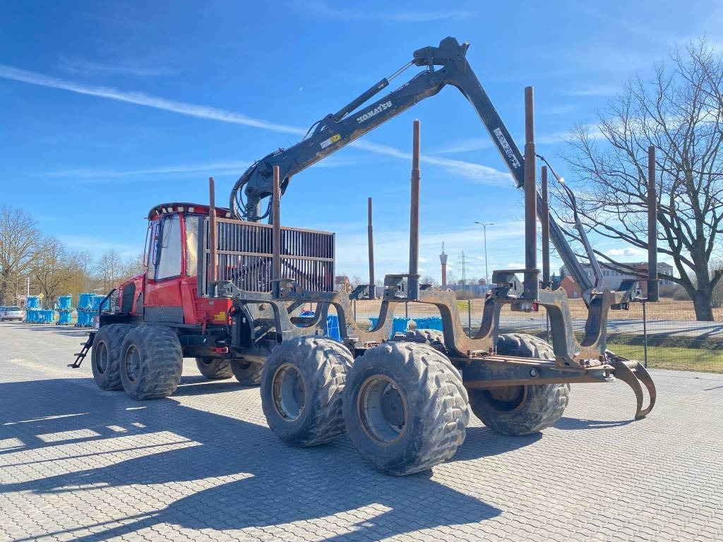 Komatsu 875 - Forvarder: slika Komatsu 875 - Forvarder Komatsu 875 - Forvarder: slika Komatsu 875 - Forvarder
