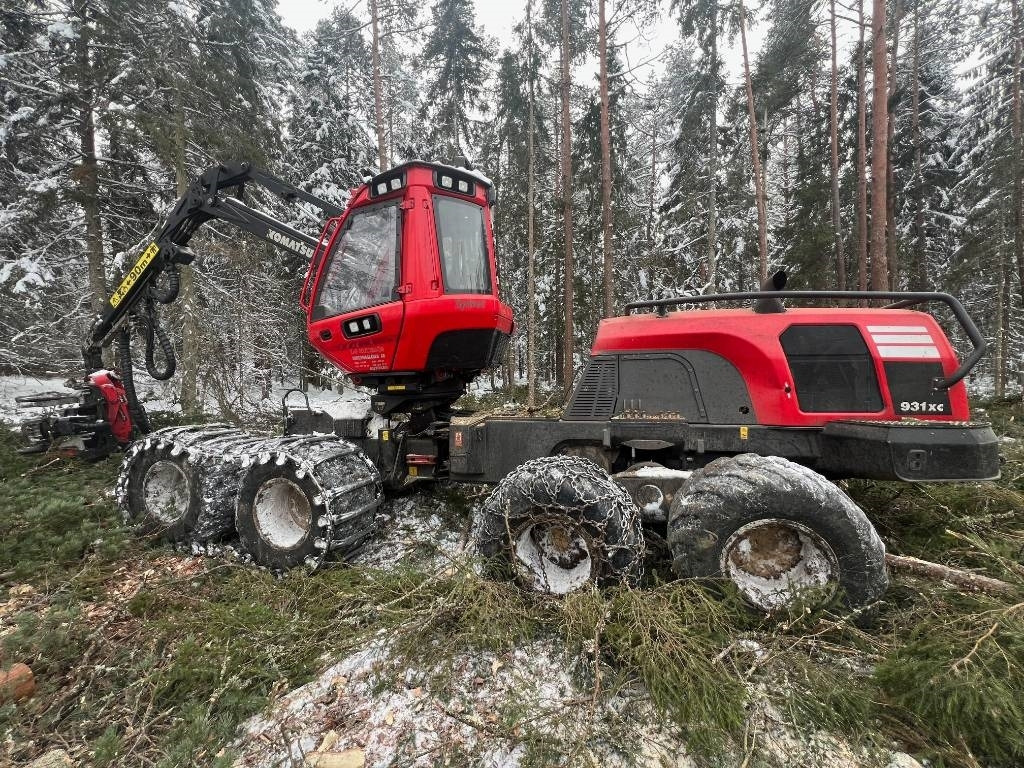 Komatsu 931xc - Kombajn za šumarstvo: slika Komatsu 931xc - Kombajn za šumarstvo Komatsu 931xc - Kombajn za šumarstvo: slika Komatsu 931xc - Kombajn za šumarstvo