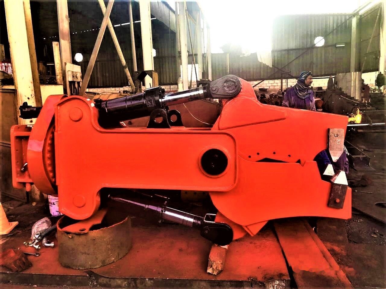 AME 360' Rotating Concrete Demolition Shear Jaw Suitable for 30-50 T - Škare za rušenje za Bager: slika AME 360' Rotating Concrete Demolition Shear Jaw Suitable for 30-50 T - Škare za rušenje za Bager AME 360' Rotating Concrete Demolition Shear Jaw Suitable for 30-50 T - Škare za rušenje za Bager: slika AME 360' Rotating Concrete Demolition Shear Jaw Suitable for 30-50 T - Škare za rušenje za Bager