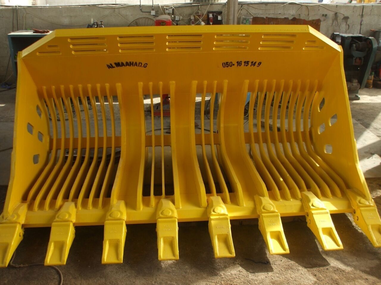 AME Skeleton Bucket - Žlica za razvrstavanje za Utovarivač: slika AME Skeleton Bucket - Žlica za razvrstavanje za Utovarivač AME Skeleton Bucket - Žlica za razvrstavanje za Utovarivač: slika AME Skeleton Bucket - Žlica za razvrstavanje za Utovarivač