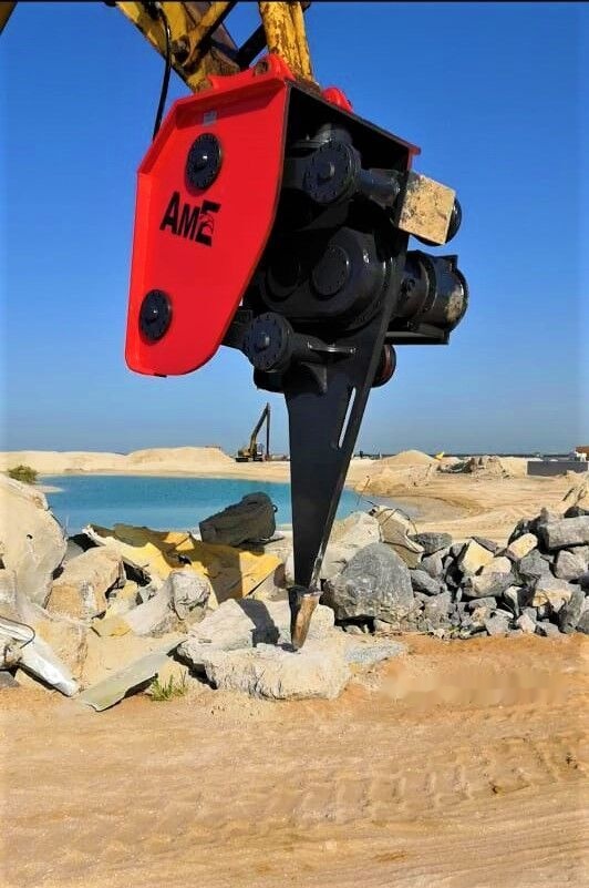 Novi Rijač za Bager AME Vibro Ripper (MVR 30): slika Novi Rijač za Bager AME Vibro Ripper (MVR 30)