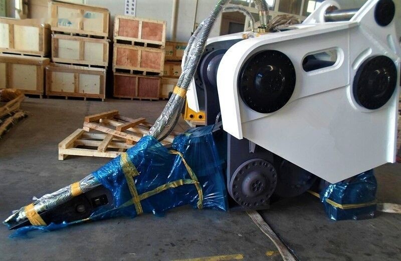 Novi Rijač za Bager AME Vibro Ripper (MVR 30): slika Novi Rijač za Bager AME Vibro Ripper (MVR 30)