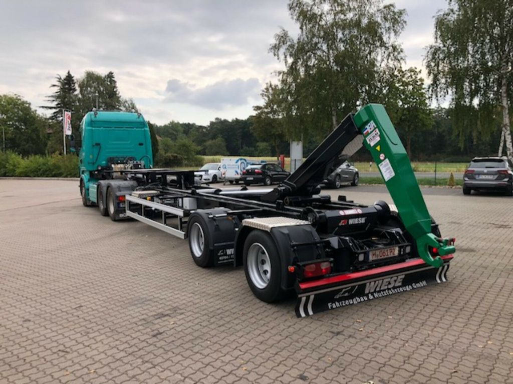 Auflieger Abrollkipper Hakenlift Hooklift - Kiper poluprikolica: slika Auflieger Abrollkipper Hakenlift Hooklift - Kiper poluprikolica Auflieger Abrollkipper Hakenlift Hooklift - Kiper poluprikolica: slika Auflieger Abrollkipper Hakenlift Hooklift - Kiper poluprikolica