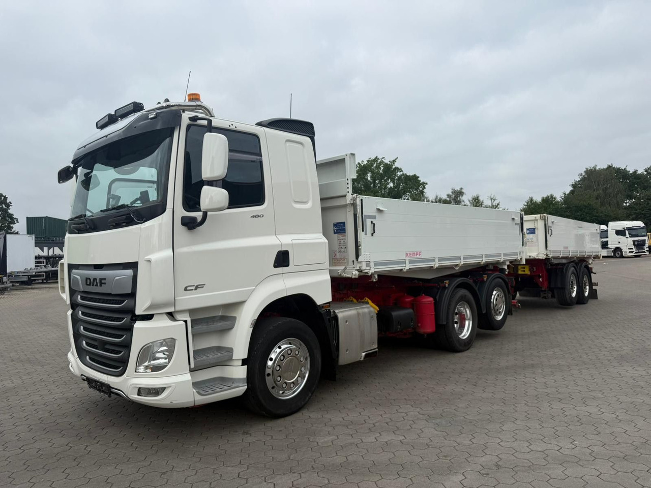 DAF CF 480 FAN 6x2 Dreiseitenkipper Inkl. Anhänger - Kiper: slika DAF CF 480 FAN 6x2 Dreiseitenkipper Inkl. Anhänger - Kiper DAF CF 480 FAN 6x2 Dreiseitenkipper Inkl. Anhänger - Kiper: slika DAF CF 480 FAN 6x2 Dreiseitenkipper Inkl. Anhänger - Kiper