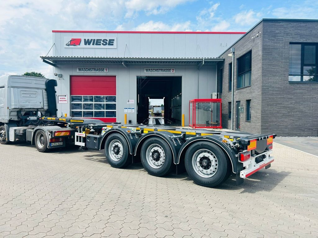 Kässbohrer K.SHG Multi Containerchassis ausziehbar - Transporter kontejnera/ Poluprikolica s izmjenjivim sanducima: slika Kässbohrer K.SHG Multi Containerchassis ausziehbar - Transporter kontejnera/ Poluprikolica s izmjenjivim sanducima Kässbohrer K.SHG Multi Containerchassis ausziehbar - Transporter kontejnera/ Poluprikolica s izmjenjivim sanducima: slika Kässbohrer K.SHG Multi Containerchassis ausziehbar - Transporter kontejnera/ Poluprikolica s izmjenjivim sanducima