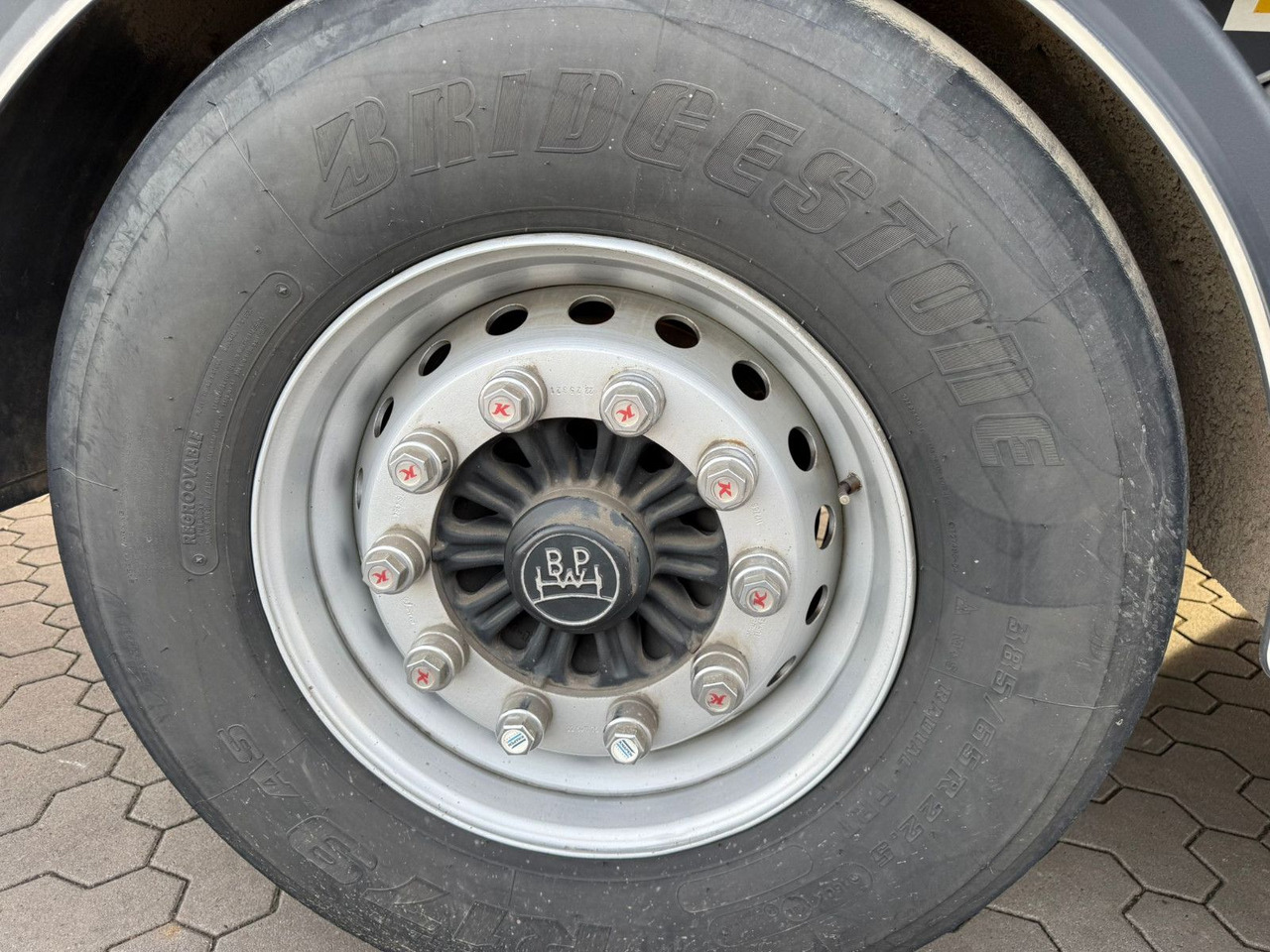 Kiper poluprikolica Kässbohrer K.SKA Aluminium Kipper 30m³ Top Zustand: slika Kiper poluprikolica Kässbohrer K.SKA Aluminium Kipper 30m³ Top Zustand