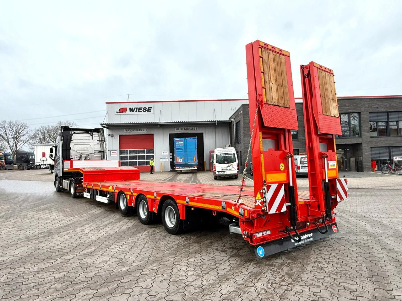 Kässbohrer K.SLS 3 / 0N 18/30 Tieflader mit hydr. Rampen - Poluprikolica s niskim utovarivačem: slika Kässbohrer K.SLS 3 / 0N 18/30 Tieflader mit hydr. Rampen - Poluprikolica s niskim utovarivačem Kässbohrer K.SLS 3 / 0N 18/30 Tieflader mit hydr. Rampen - Poluprikolica s niskim utovarivačem: slika Kässbohrer K.SLS 3 / 0N 18/30 Tieflader mit hydr. Rampen - Poluprikolica s niskim utovarivačem