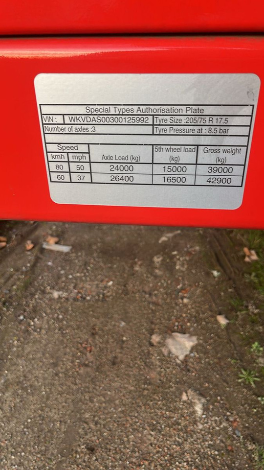 Kässbohrer KSLA RJ Mega Jumbo Tieflader tele Wie Neu - Poluprikolica s niskim utovarivačem: slika Kässbohrer KSLA RJ Mega Jumbo Tieflader tele Wie Neu - Poluprikolica s niskim utovarivačem Kässbohrer KSLA RJ Mega Jumbo Tieflader tele Wie Neu - Poluprikolica s niskim utovarivačem: slika Kässbohrer KSLA RJ Mega Jumbo Tieflader tele Wie Neu - Poluprikolica s niskim utovarivačem