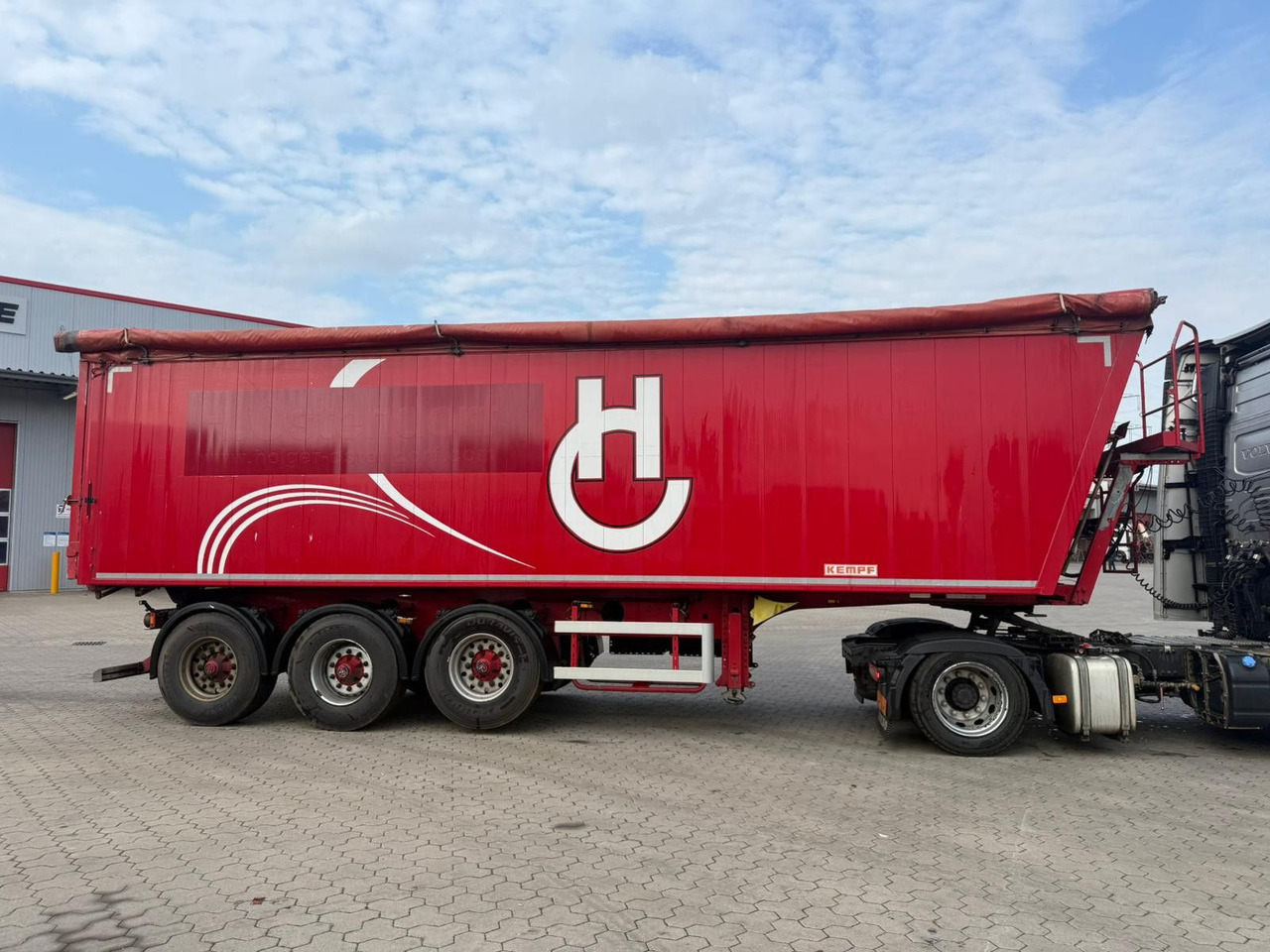 Kempf SKM Alu Kippmulde 50 m³, TÜV neu - Kiper poluprikolica: slika Kempf SKM Alu Kippmulde 50 m³, TÜV neu - Kiper poluprikolica Kempf SKM Alu Kippmulde 50 m³, TÜV neu - Kiper poluprikolica: slika Kempf SKM Alu Kippmulde 50 m³, TÜV neu - Kiper poluprikolica