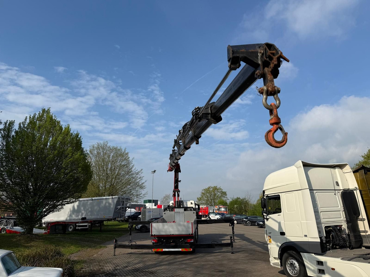 MAN 35.520 8x4 Kran Fassi F800, OHNE ABSTÜTZÜBERWACH - Kamion s kranom: slika MAN 35.520 8x4 Kran Fassi F800, OHNE ABSTÜTZÜBERWACH - Kamion s kranom MAN 35.520 8x4 Kran Fassi F800, OHNE ABSTÜTZÜBERWACH - Kamion s kranom: slika MAN 35.520 8x4 Kran Fassi F800, OHNE ABSTÜTZÜBERWACH - Kamion s kranom