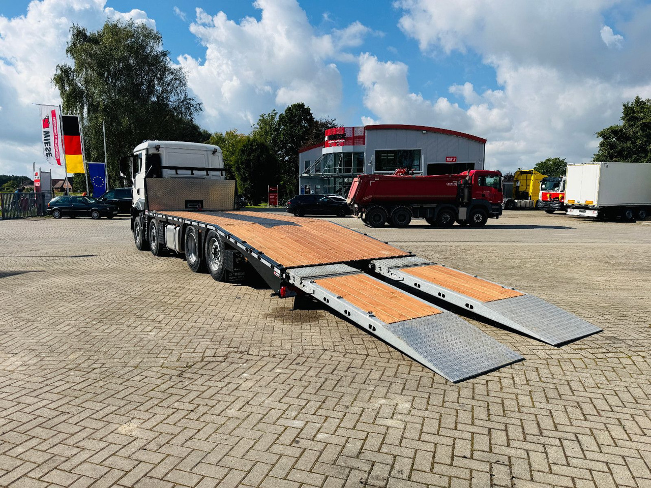 MAN 8x4 Maschinentransporter - Kamion za vuču: slika MAN 8x4 Maschinentransporter - Kamion za vuču MAN 8x4 Maschinentransporter - Kamion za vuču: slika MAN 8x4 Maschinentransporter - Kamion za vuču