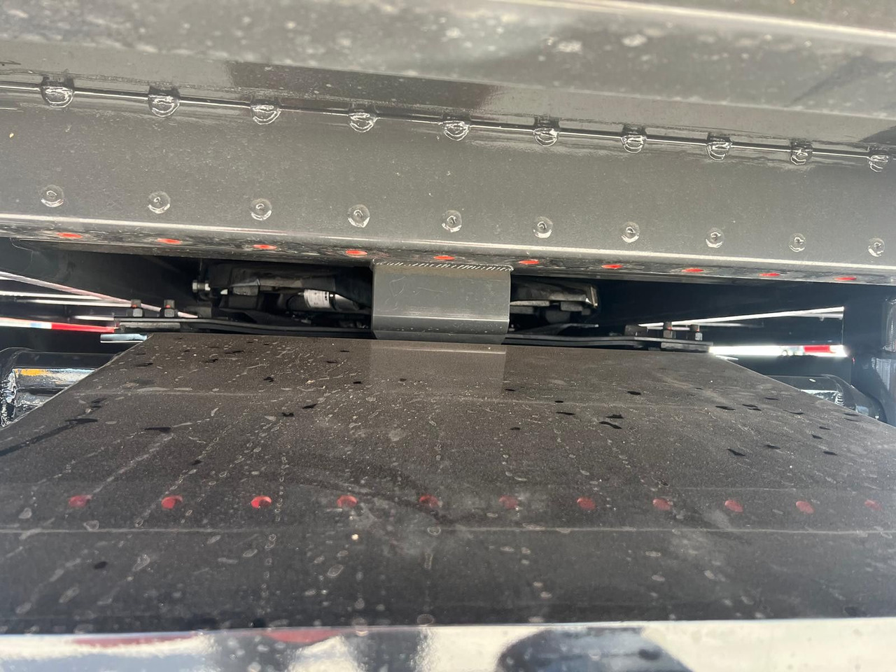 MAN 8x4 mit F1150RA.2.28 L616 Winde - Kamion s kranom: slika MAN 8x4 mit F1150RA.2.28 L616 Winde - Kamion s kranom MAN 8x4 mit F1150RA.2.28 L616 Winde - Kamion s kranom: slika MAN 8x4 mit F1150RA.2.28 L616 Winde - Kamion s kranom