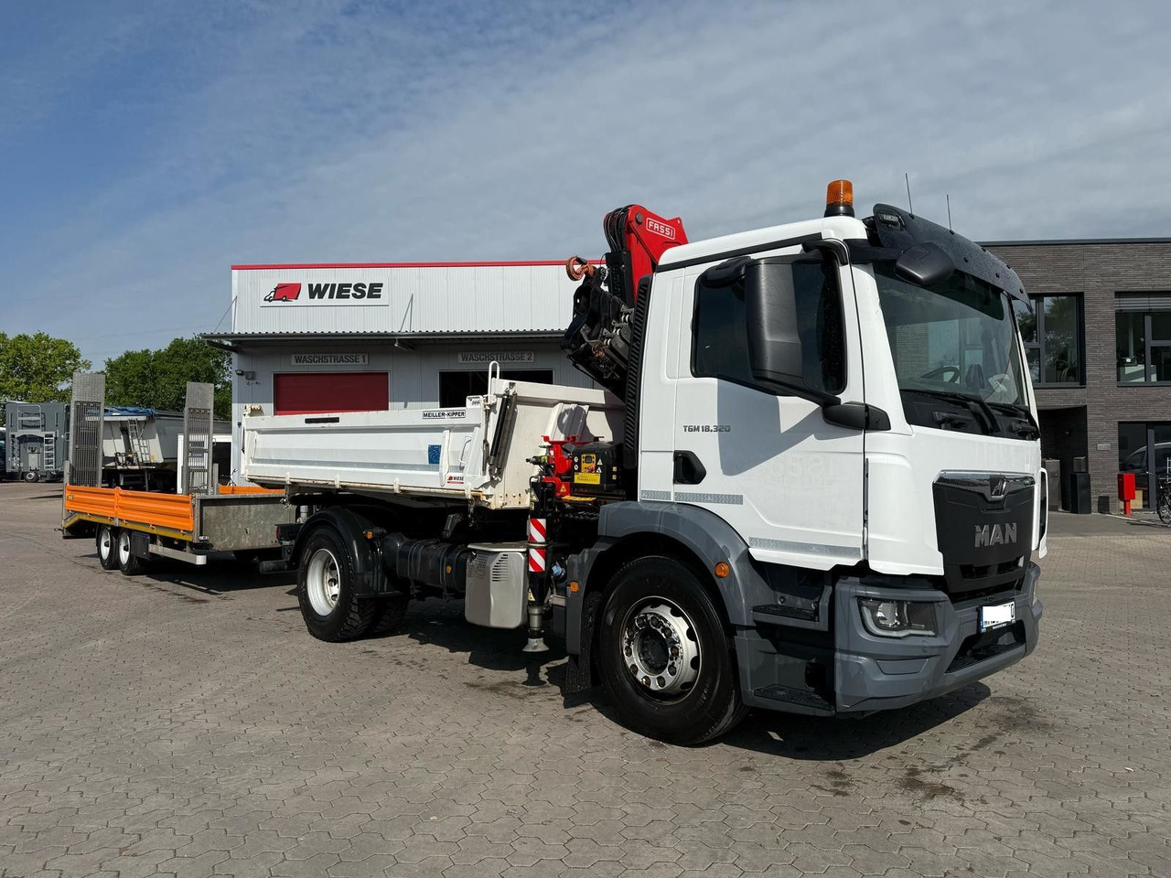 MAN TGM 18.320 4x2 BB mit Kran Fassi F135 Kipper - Kiper, Kamion s kranom: slika MAN TGM 18.320 4x2 BB mit Kran Fassi F135 Kipper - Kiper, Kamion s kranom MAN TGM 18.320 4x2 BB mit Kran Fassi F135 Kipper - Kiper, Kamion s kranom: slika MAN TGM 18.320 4x2 BB mit Kran Fassi F135 Kipper - Kiper, Kamion s kranom