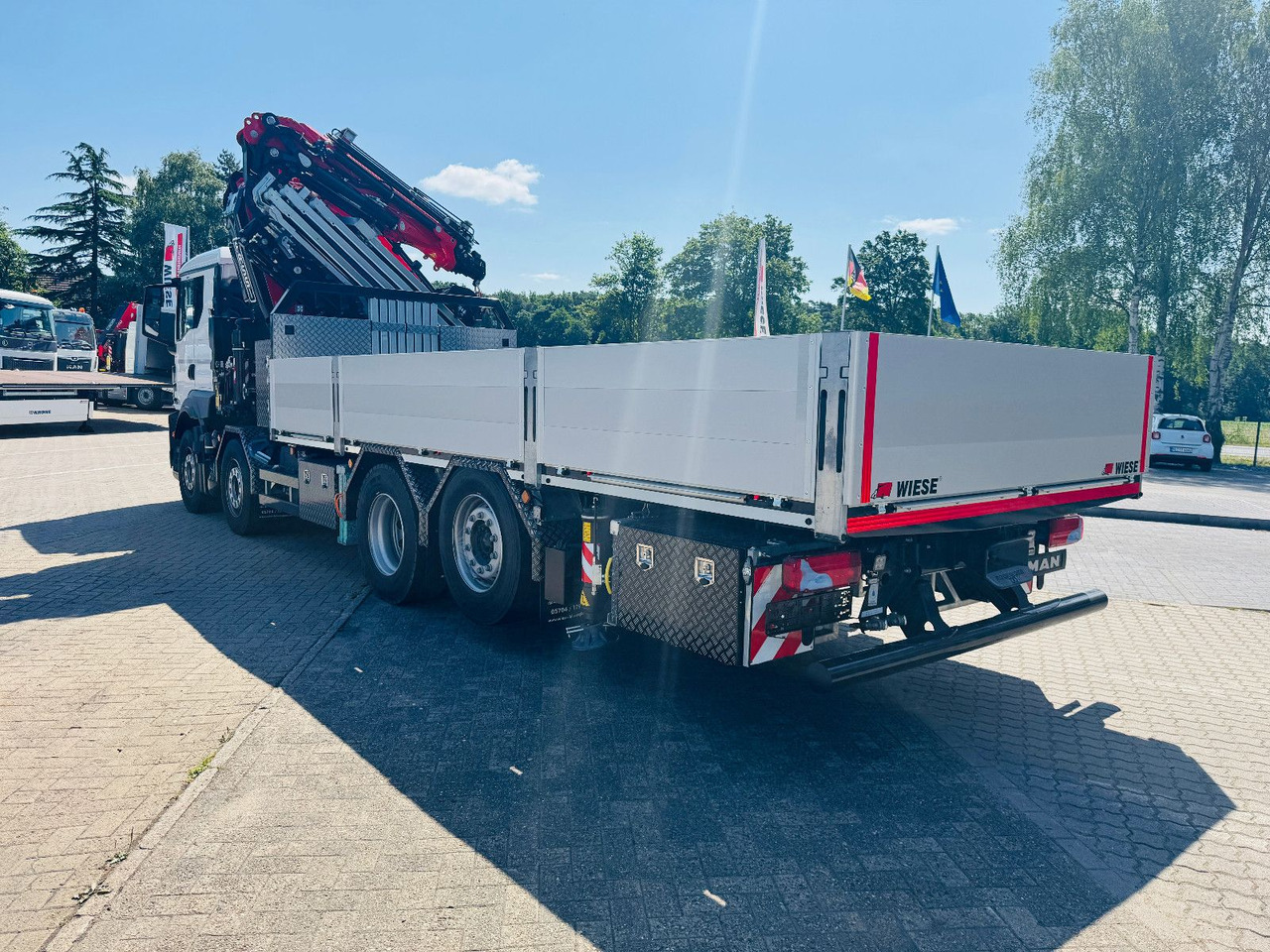 MAN TGS 32.510 mit F710 Frontkran sofort - Kamion s kranom: slika MAN TGS 32.510 mit F710 Frontkran sofort - Kamion s kranom MAN TGS 32.510 mit F710 Frontkran sofort - Kamion s kranom: slika MAN TGS 32.510 mit F710 Frontkran sofort - Kamion s kranom