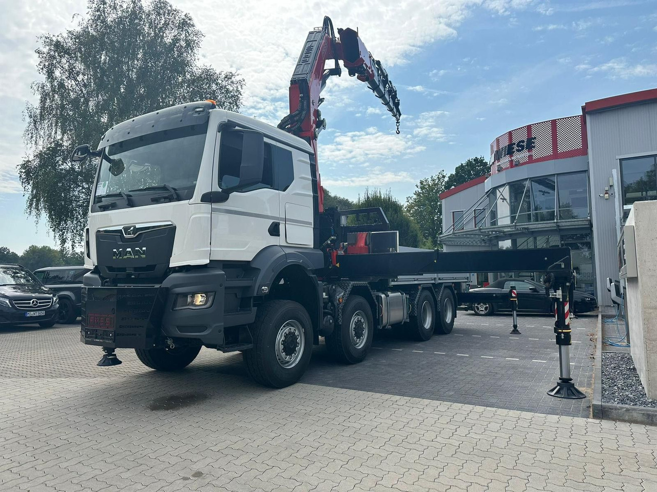 MAN TGS 41.520 8x8 mit Fassi Ladekran F710RA.2.26 - Kamion s otvorenim sandukom: slika MAN TGS 41.520 8x8 mit Fassi Ladekran F710RA.2.26 - Kamion s otvorenim sandukom MAN TGS 41.520 8x8 mit Fassi Ladekran F710RA.2.26 - Kamion s otvorenim sandukom: slika MAN TGS 41.520 8x8 mit Fassi Ladekran F710RA.2.26 - Kamion s otvorenim sandukom
