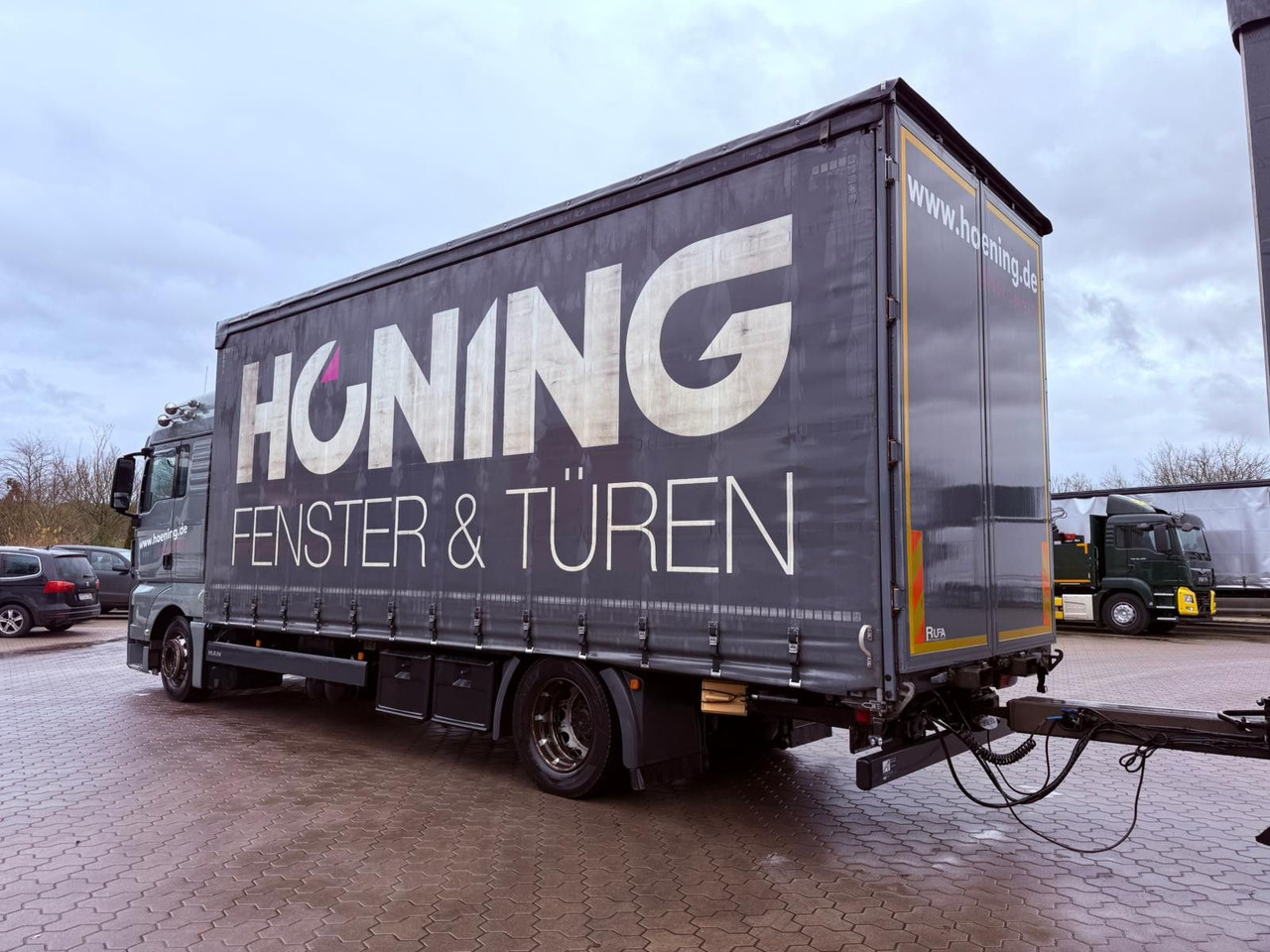 MAN TGX 18.440 LL Volumen LKW mit Staplerhalterung MAN TGX 18.440 LL Volumen LKW mit Staplerhalterung - Kamion s ceradom: slika MAN TGX 18.440 LL Volumen LKW mit Staplerhalterung MAN TGX 18.440 LL Volumen LKW mit Staplerhalterung - Kamion s ceradom MAN TGX 18.440 LL Volumen LKW mit Staplerhalterung MAN TGX 18.440 LL Volumen LKW mit Staplerhalterung - Kamion s ceradom: slika MAN TGX 18.440 LL Volumen LKW mit Staplerhalterung MAN TGX 18.440 LL Volumen LKW mit Staplerhalterung - Kamion s ceradom