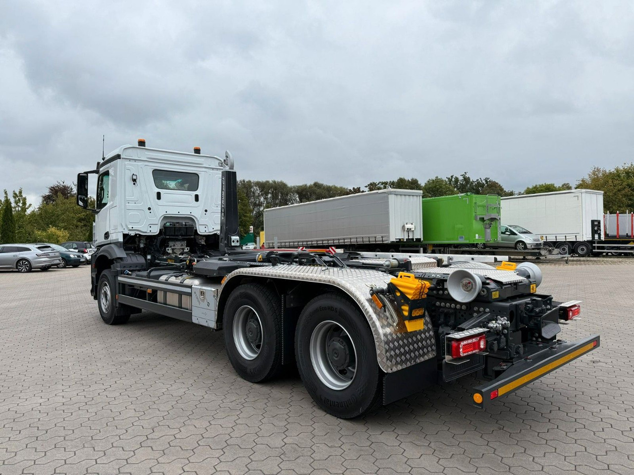 Mercedes-Benz Arocs 5 2651L 6 x4 Meiller RS 2170 - Kamion s kukastom dizalicom: slika Mercedes-Benz Arocs 5 2651L 6 x4 Meiller RS 2170 - Kamion s kukastom dizalicom Mercedes-Benz Arocs 5 2651L 6 x4 Meiller RS 2170 - Kamion s kukastom dizalicom: slika Mercedes-Benz Arocs 5 2651L 6 x4 Meiller RS 2170 - Kamion s kukastom dizalicom