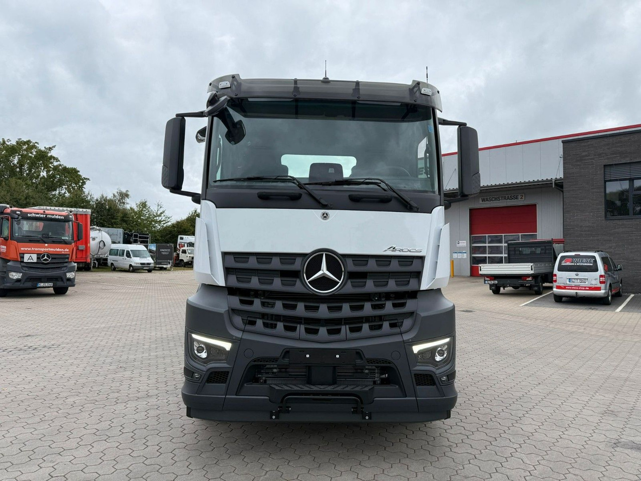 Mercedes-Benz Arocs 5 2651L 6 x4 Meiller RS 2170 - Kamion s kukastom dizalicom: slika Mercedes-Benz Arocs 5 2651L 6 x4 Meiller RS 2170 - Kamion s kukastom dizalicom Mercedes-Benz Arocs 5 2651L 6 x4 Meiller RS 2170 - Kamion s kukastom dizalicom: slika Mercedes-Benz Arocs 5 2651L 6 x4 Meiller RS 2170 - Kamion s kukastom dizalicom