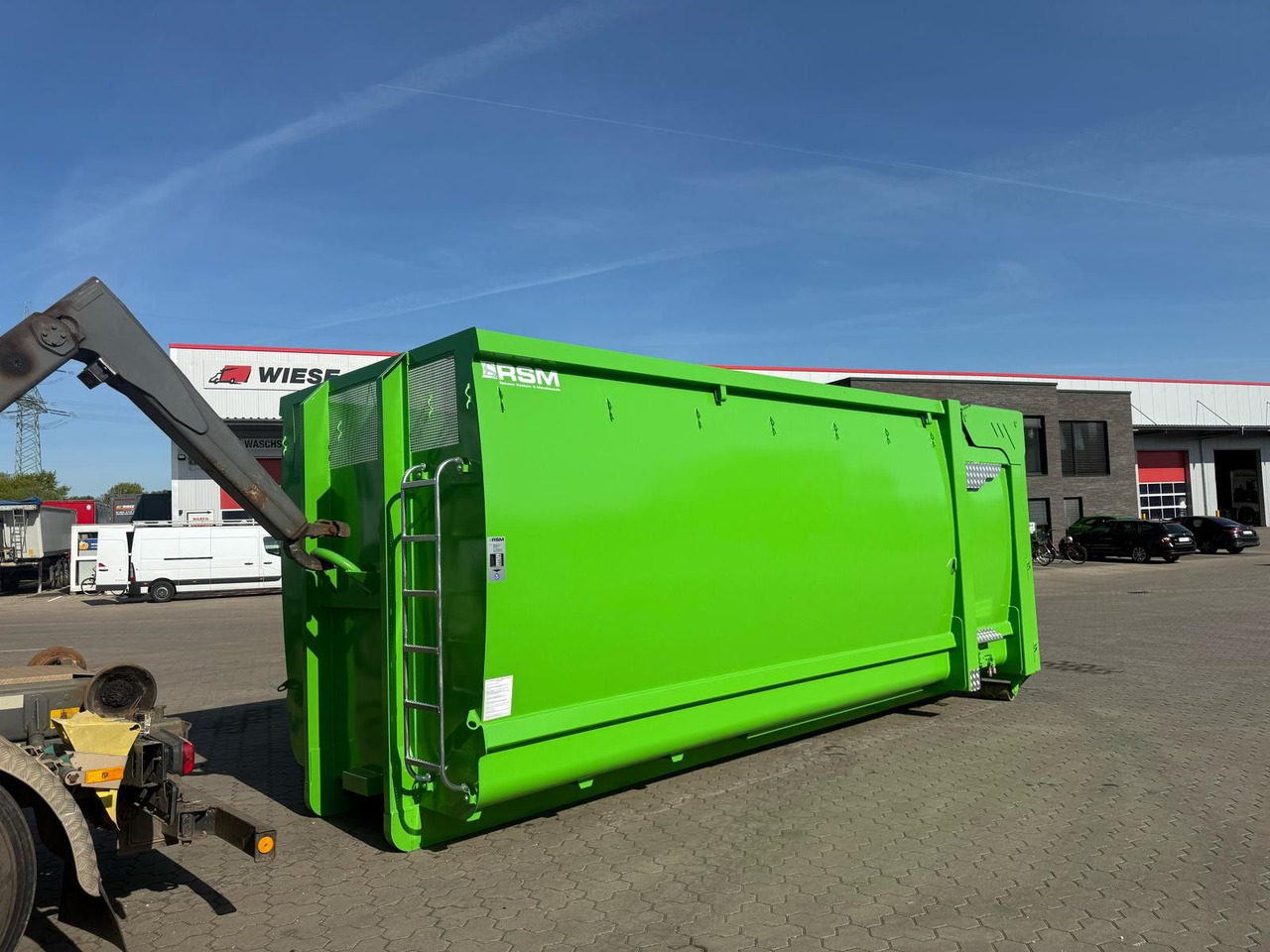 RSM Abrollcontainer 38m³ mit hydr. Heckklappe - Transporter kontejnera/ Prikolica s izmjenjivim sanducima: slika RSM Abrollcontainer 38m³ mit hydr. Heckklappe - Transporter kontejnera/ Prikolica s izmjenjivim sanducima RSM Abrollcontainer 38m³ mit hydr. Heckklappe - Transporter kontejnera/ Prikolica s izmjenjivim sanducima: slika RSM Abrollcontainer 38m³ mit hydr. Heckklappe - Transporter kontejnera/ Prikolica s izmjenjivim sanducima