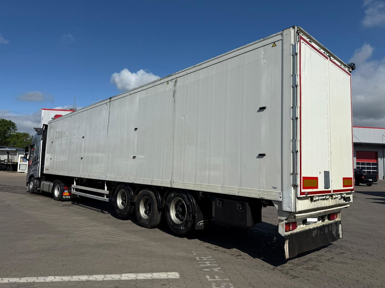 Reisch Schubboden 92m³ 1+3 Achse liftbar TÜV Neu - Poluprikolica s pokretnim podom: slika Reisch Schubboden 92m³ 1+3 Achse liftbar TÜV Neu - Poluprikolica s pokretnim podom Reisch Schubboden 92m³ 1+3 Achse liftbar TÜV Neu - Poluprikolica s pokretnim podom: slika Reisch Schubboden 92m³ 1+3 Achse liftbar TÜV Neu - Poluprikolica s pokretnim podom