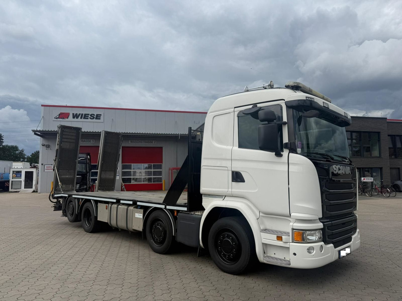 Scania G450 Baumaschinentransporter mit Rampen - Kamion za vuču: slika Scania G450 Baumaschinentransporter mit Rampen - Kamion za vuču Scania G450 Baumaschinentransporter mit Rampen - Kamion za vuču: slika Scania G450 Baumaschinentransporter mit Rampen - Kamion za vuču