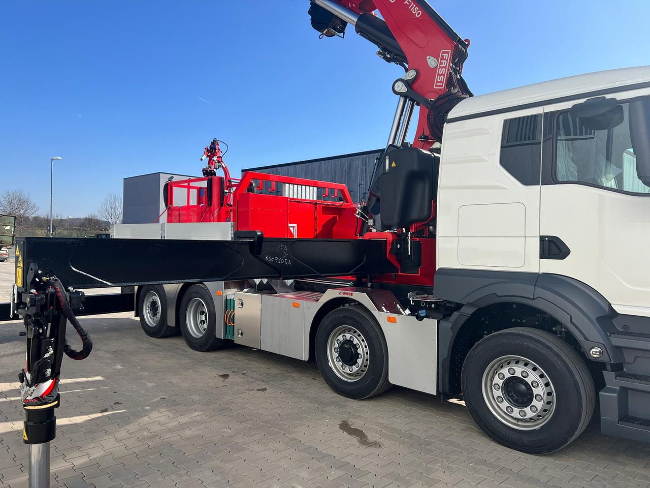 MAN 8x4 Hydro mit F1150 inkl Jib und Winde Korb - Tegljač: slika MAN 8x4 Hydro mit F1150 inkl Jib und Winde Korb - Tegljač MAN 8x4 Hydro mit F1150 inkl Jib und Winde Korb - Tegljač: slika MAN 8x4 Hydro mit F1150 inkl Jib und Winde Korb - Tegljač