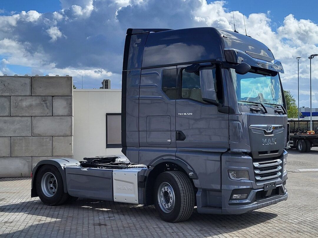 MAN TGX 18.520 GX 4x2 BL SA Euro 6 Sofort Verfügbar - Tegljač: slika MAN TGX 18.520 GX 4x2 BL SA Euro 6 Sofort Verfügbar - Tegljač MAN TGX 18.520 GX 4x2 BL SA Euro 6 Sofort Verfügbar - Tegljač: slika MAN TGX 18.520 GX 4x2 BL SA Euro 6 Sofort Verfügbar - Tegljač