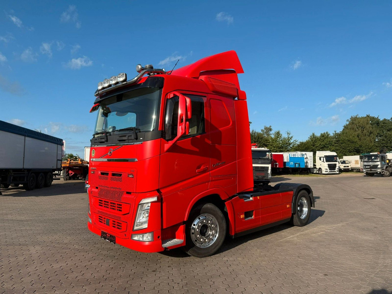 Volvo FH 540 4x2 BL mit Alu Felgen Top gepflegt - Tegljač: slika Volvo FH 540 4x2 BL mit Alu Felgen Top gepflegt - Tegljač Volvo FH 540 4x2 BL mit Alu Felgen Top gepflegt - Tegljač: slika Volvo FH 540 4x2 BL mit Alu Felgen Top gepflegt - Tegljač