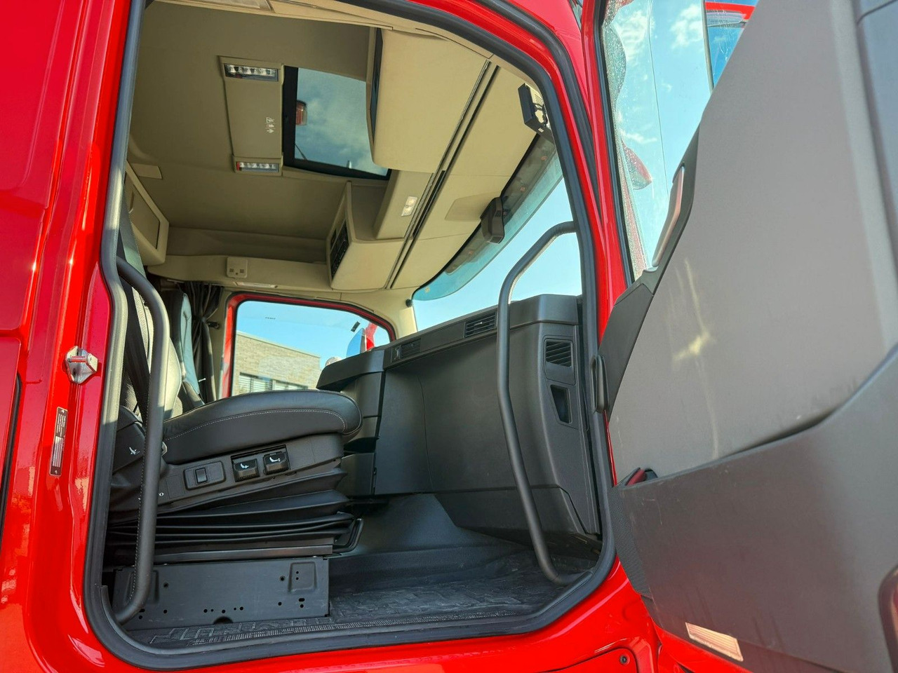 Volvo FH 540 4x2 BL mit Alu Felgen Top gepflegt - Tegljač: slika Volvo FH 540 4x2 BL mit Alu Felgen Top gepflegt - Tegljač Volvo FH 540 4x2 BL mit Alu Felgen Top gepflegt - Tegljač: slika Volvo FH 540 4x2 BL mit Alu Felgen Top gepflegt - Tegljač