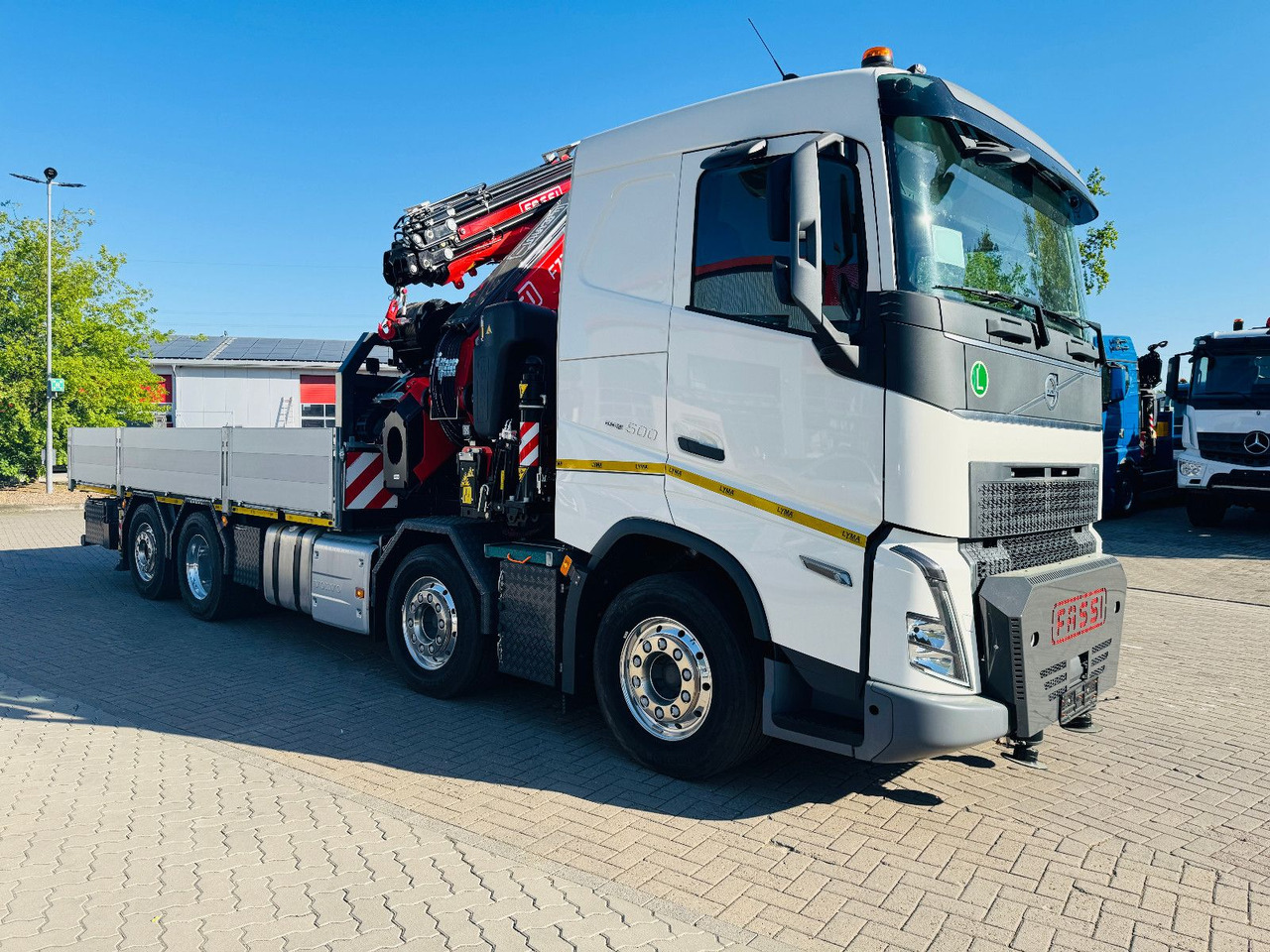 Volvo FH 500 8x2 mit F710RA.2.27 L426 und V20 Winde - Kamion s otvorenim sandukom, Kamion s kranom: slika Volvo FH 500 8x2 mit F710RA.2.27 L426 und V20 Winde - Kamion s otvorenim sandukom, Kamion s kranom Volvo FH 500 8x2 mit F710RA.2.27 L426 und V20 Winde - Kamion s otvorenim sandukom, Kamion s kranom: slika Volvo FH 500 8x2 mit F710RA.2.27 L426 und V20 Winde - Kamion s otvorenim sandukom, Kamion s kranom