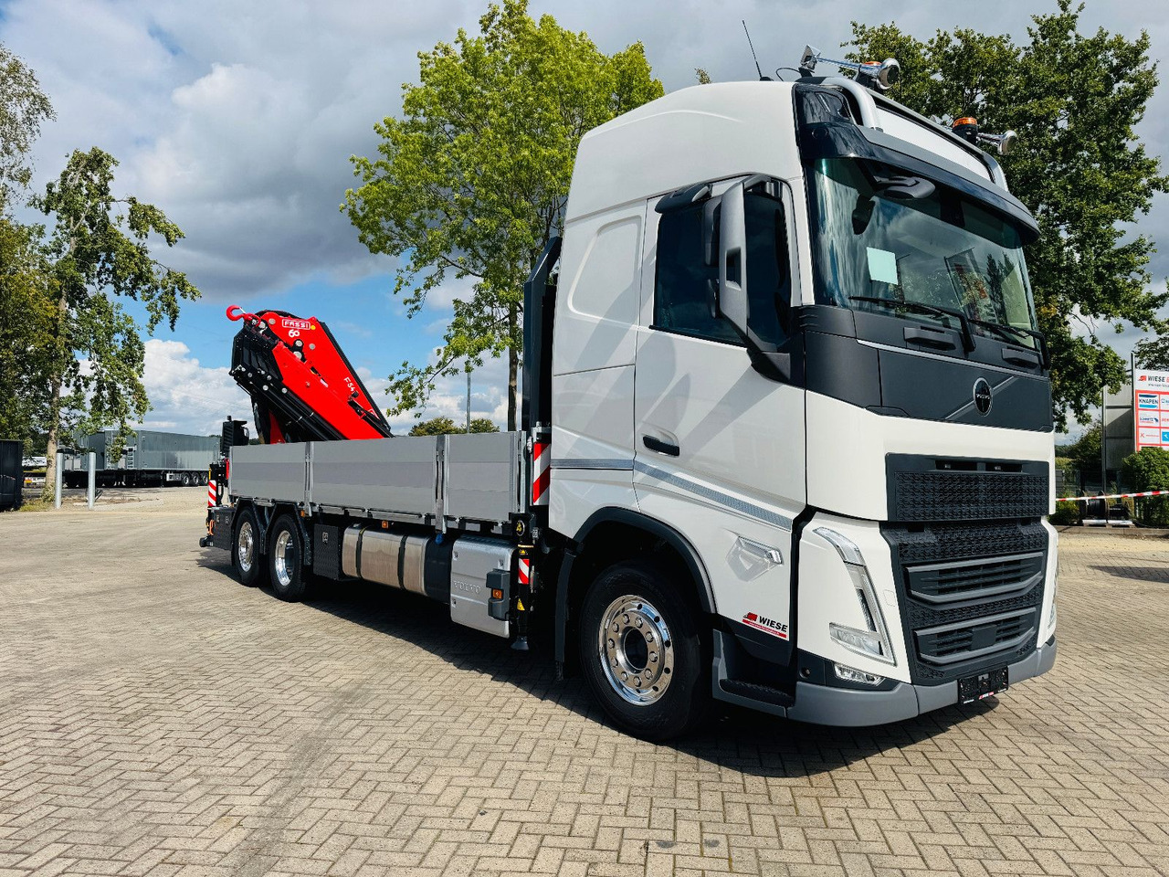 Volvo FH 540 6x2 Container Fassi F545 Heck - Kamion s otvorenim sandukom, Kamion s kranom: slika Volvo FH 540 6x2 Container Fassi F545 Heck - Kamion s otvorenim sandukom, Kamion s kranom Volvo FH 540 6x2 Container Fassi F545 Heck - Kamion s otvorenim sandukom, Kamion s kranom: slika Volvo FH 540 6x2 Container Fassi F545 Heck - Kamion s otvorenim sandukom, Kamion s kranom
