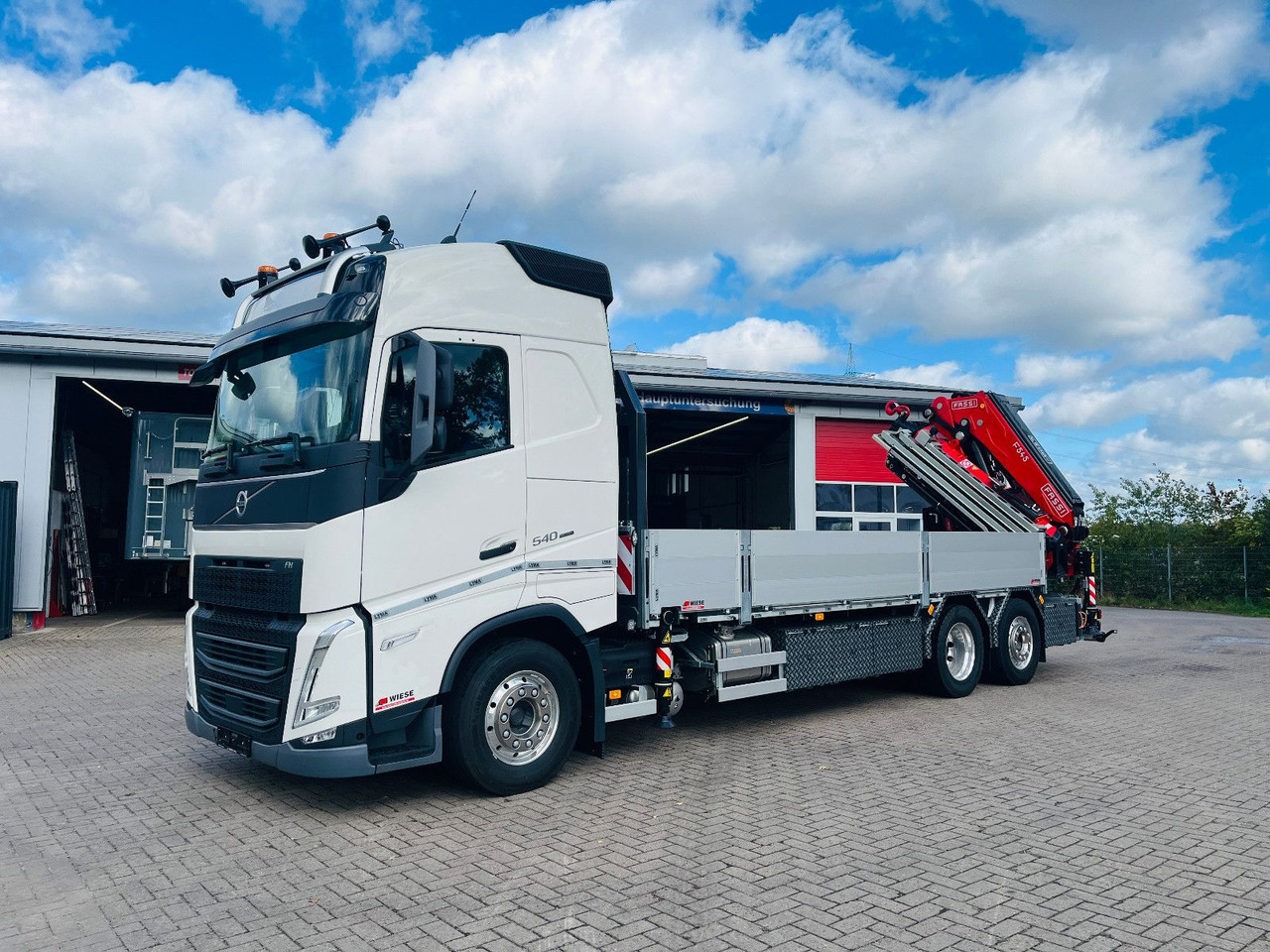 Volvo FH 540 6x2 Container Fassi F545 Heck - Kamion s otvorenim sandukom, Kamion s kranom: slika Volvo FH 540 6x2 Container Fassi F545 Heck - Kamion s otvorenim sandukom, Kamion s kranom Volvo FH 540 6x2 Container Fassi F545 Heck - Kamion s otvorenim sandukom, Kamion s kranom: slika Volvo FH 540 6x2 Container Fassi F545 Heck - Kamion s otvorenim sandukom, Kamion s kranom
